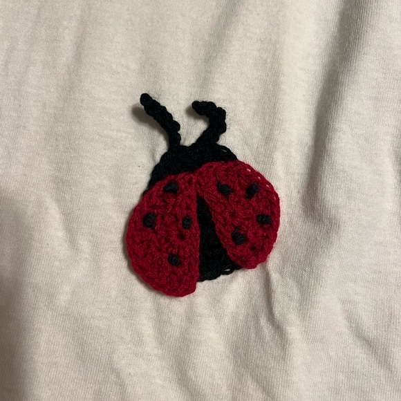 Hand Crafted Ladybug Dress with Matching Purse Crochet Red around White T Shirt - Picture 3 of 16